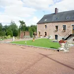 Aux Logis De La Solre Bed & Breakfast