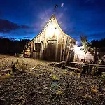 Bed & Breakfast Aux Logis De La Solre 3*