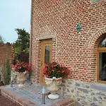 Aux Logis De La Solre