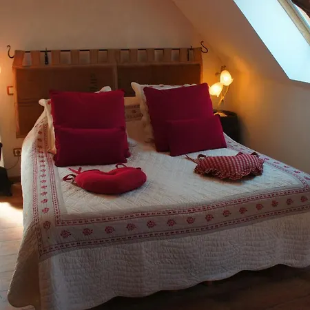 Nocleg ze śniadaniem Aux Logis De La Solre Ferrière-la-Petite