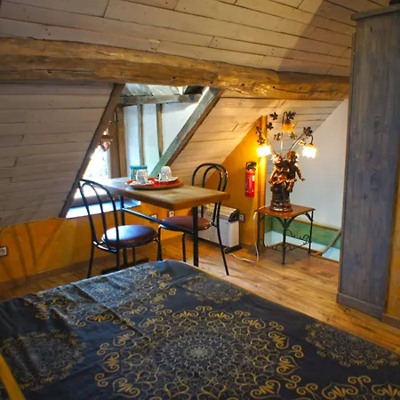 Aux Logis De La Solre