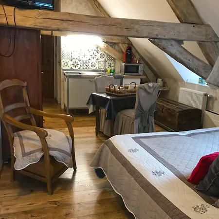Aux Logis De La Solre Ferrière-la-Petite