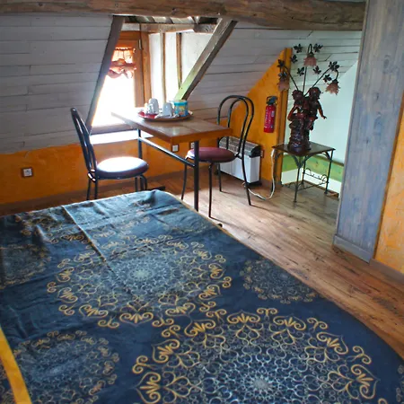 Aux Logis De La Solre Отель типа 