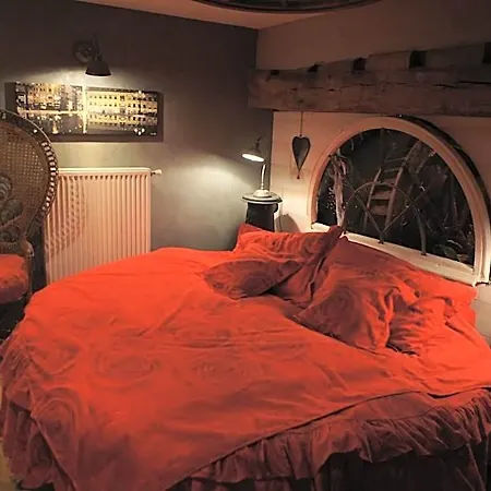 Aux Logis De La Solre 3*