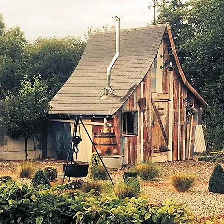 Couette-café Aux Logis De La Solre Ferrière-la-Petite