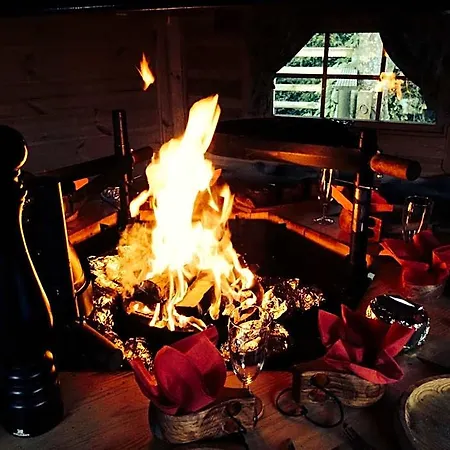 Couette-café Aux Logis De La Solre Ferrière-la-Petite