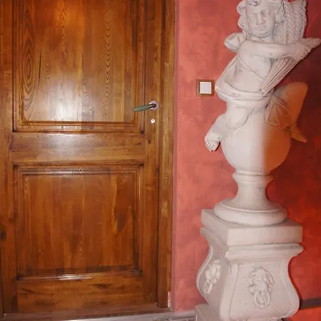 Aux Logis De La Solre 3*